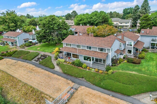 Building Photo - 540 N Hayden Bay Dr