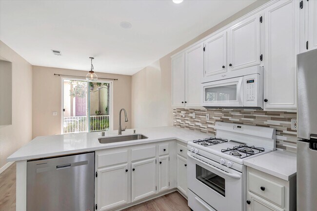 Building Photo - 18014 Flynn Dr