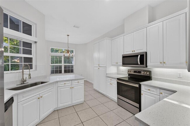 Building Photo - 914 SW 83rd Terrace