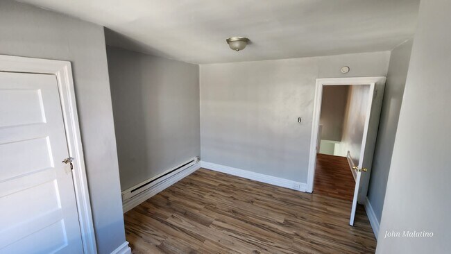 Building Photo - 6599 Reedland St