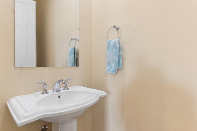 Building Photo - 41 Via Floresta Dr