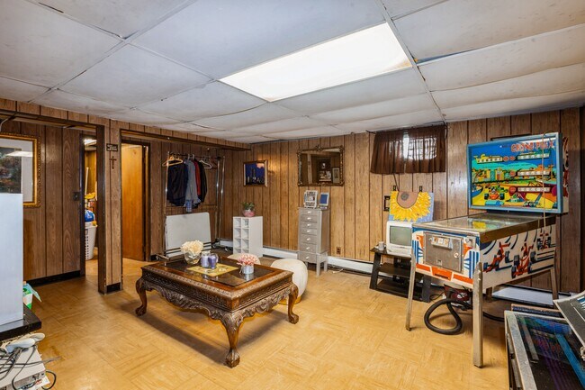 Basment - 619 Willis St