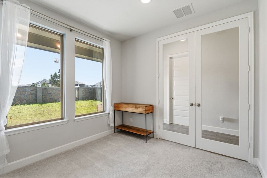 Building Photo - 29427 Mesquite Oaks Dr