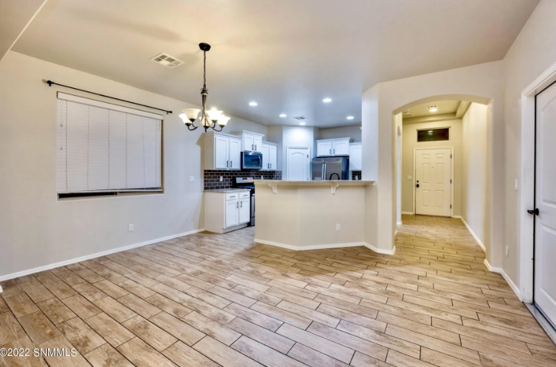 Building Photo - 3933 Agua Duro Dr