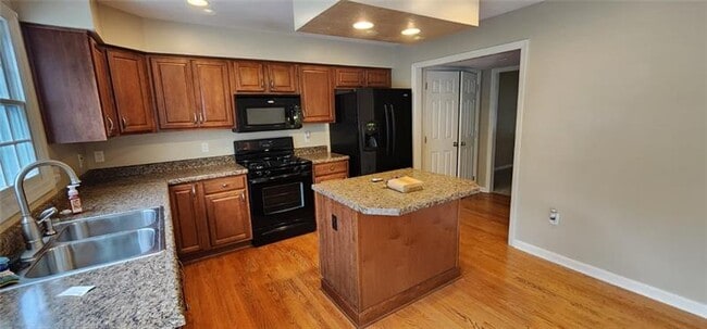 Building Photo - 246 Overlook Ct