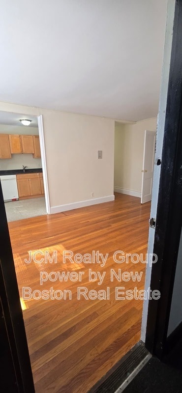 Building Photo - 9 Victory Rd