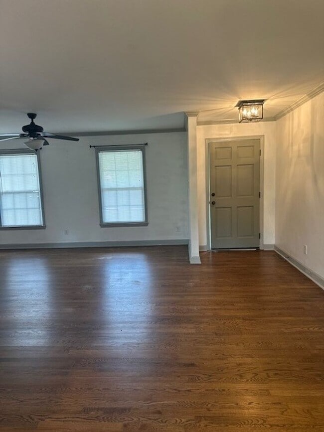 Building Photo - 3 Bed/2 Bath Home - Minutes from SJAFB, Sh...