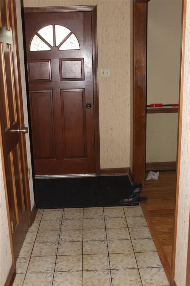 Building Photo - 3970 Fun Valley Dr