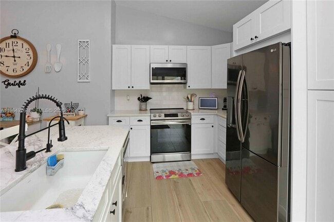 Building Photo - 6011 Manchester Ln