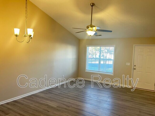 Building Photo - 4306 Jasmine Cove Way