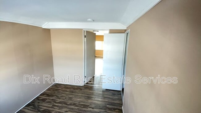 Building Photo - 4763 Dale Ave