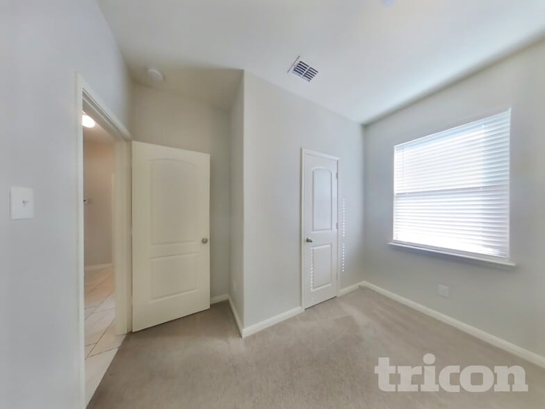 Building Photo - 1342 Barrel Dr