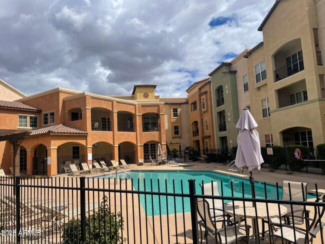 Building Photo - 14575 W Mountain View Blvd