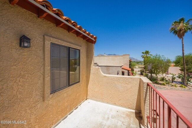 Building Photo - 2284 W Paseo Cielo