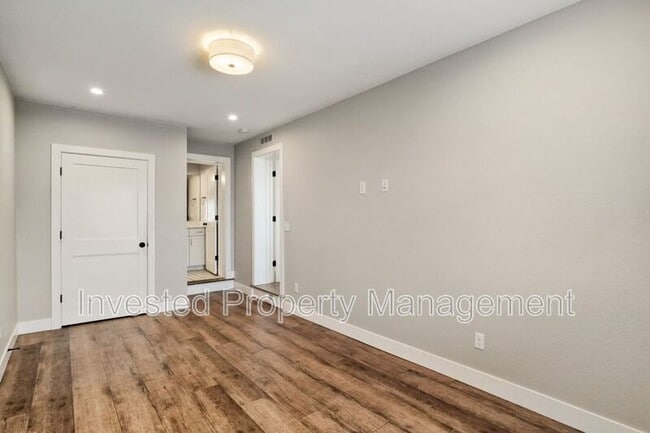 Building Photo - 3230 Elm St