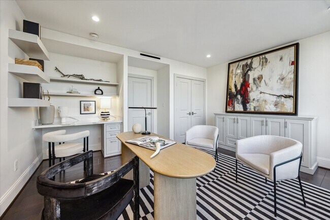 Building Photo - 15 Greenway Plz