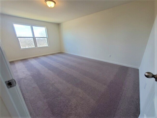 Building Photo - Beautiful, like new home in Mt Juliet with...