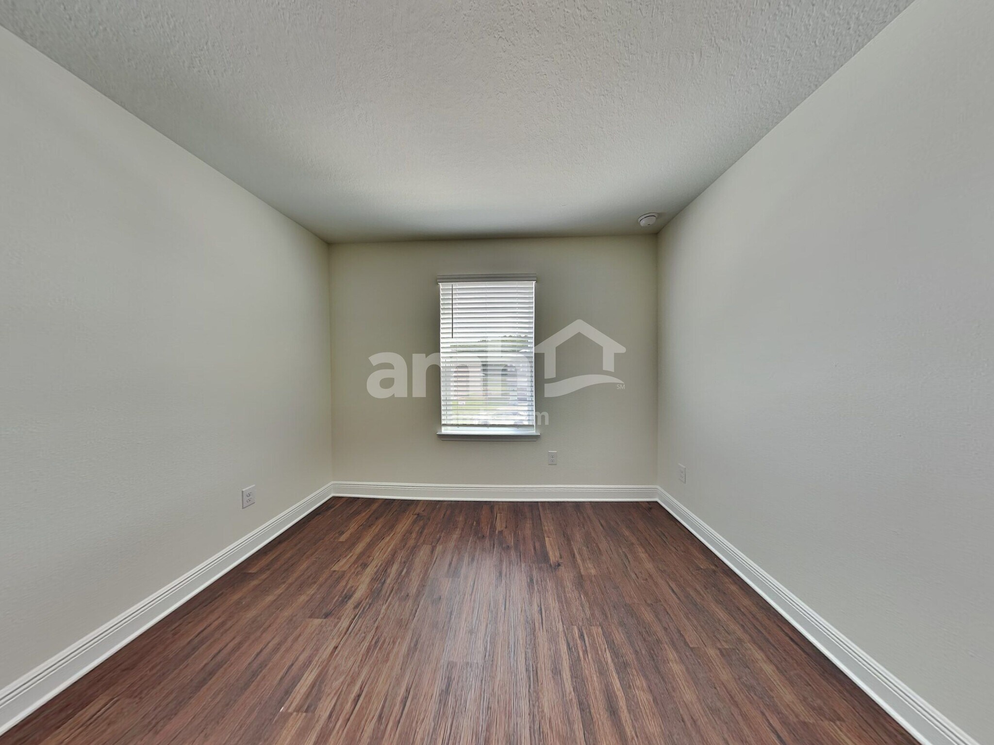 Building Photo - 27232 St Andrews Ave