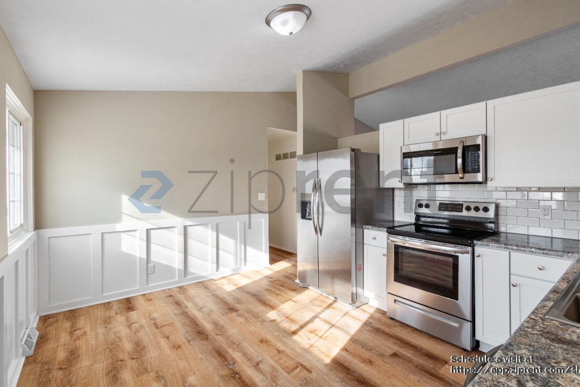 Building Photo - 10017 Sprague St