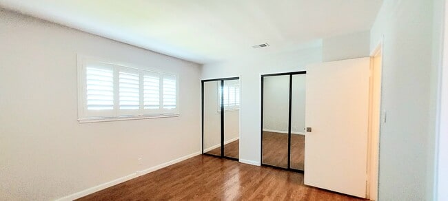 Building Photo - 1321 Evergreen Dr