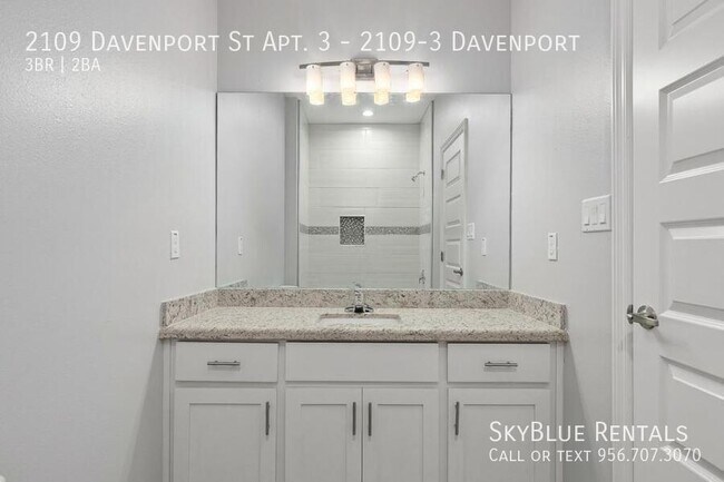 Building Photo - 2109 Davenport St