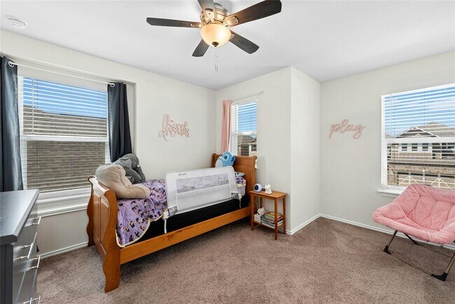 Building Photo - 1124 Aronia Ln