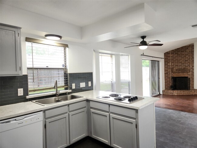 Building Photo - 1322 Valley Landing Dr
