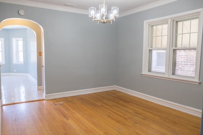 Building Photo - 5445 W 64th St
