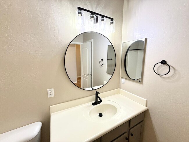 Building Photo - 17455 W Meadow Ln