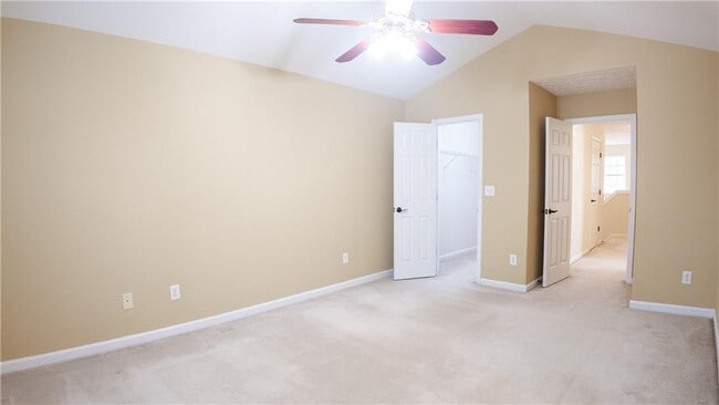 Building Photo - 2327 Oak Glenn Cir
