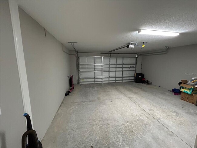 Building Photo - 51 Fir Dr