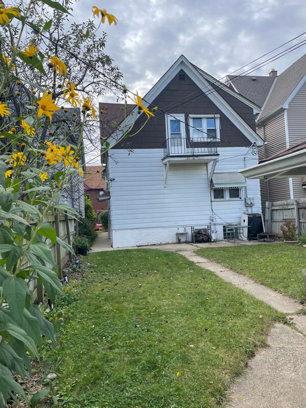 Building Photo - 3108 N Pierce St