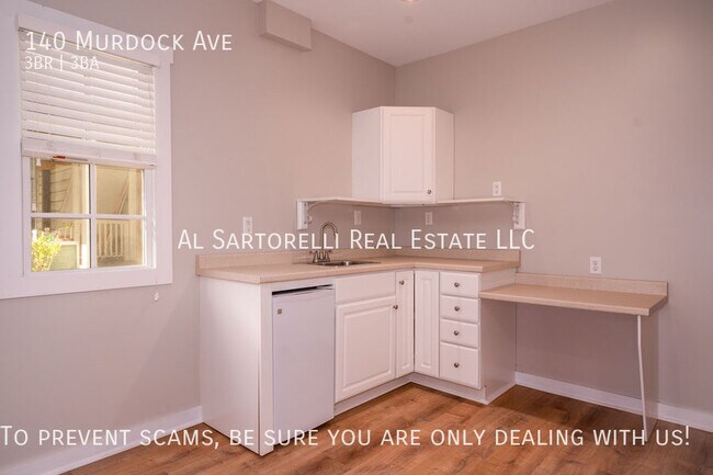 Building Photo - 140 Murdock Ave