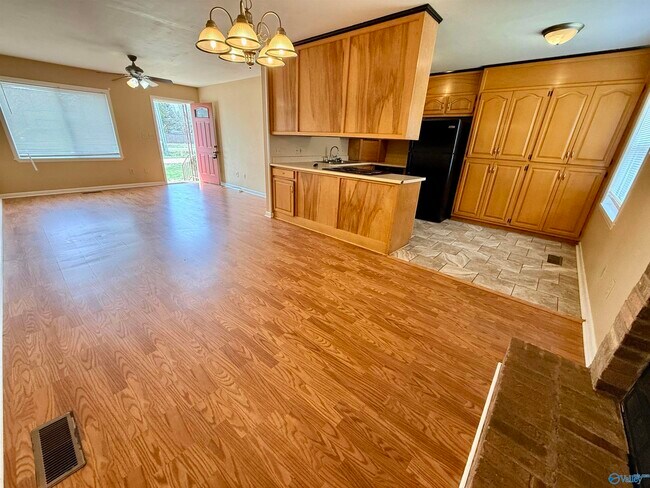 Building Photo - 105 Oakwood Meadows Dr