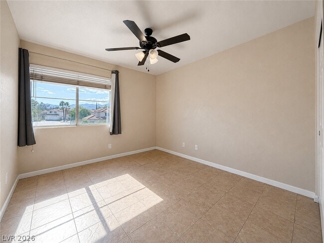 Building Photo - 1436 Country Hollow Dr
