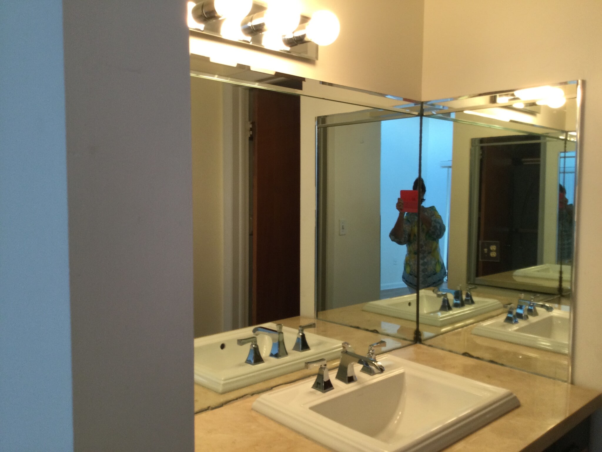 Building Photo - 5201 Orduna Dr