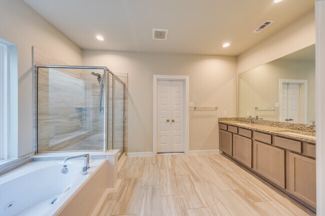 Building Photo - 15630 Countesswells Dr