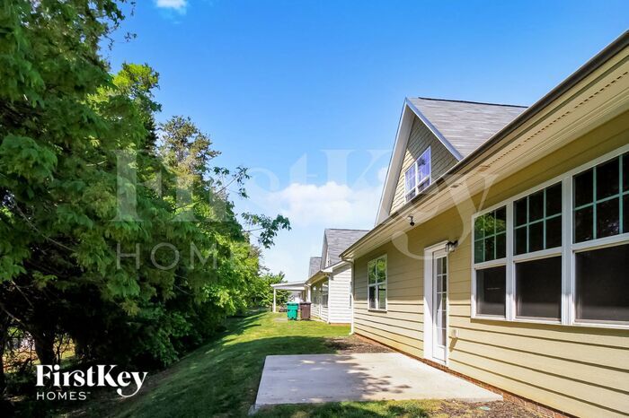 Building Photo - 2476 Birch View Dr