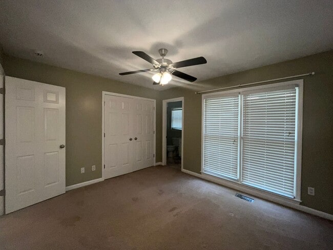 Building Photo - Your Dream Home is Waiting for You! Yardwo...