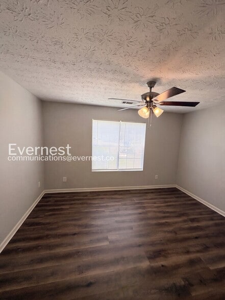 Building Photo - 1230 Creek View Ct