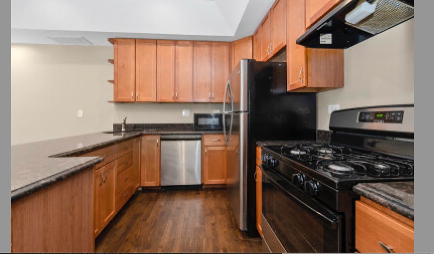 Building Photo - 4010 S Calumet Ave