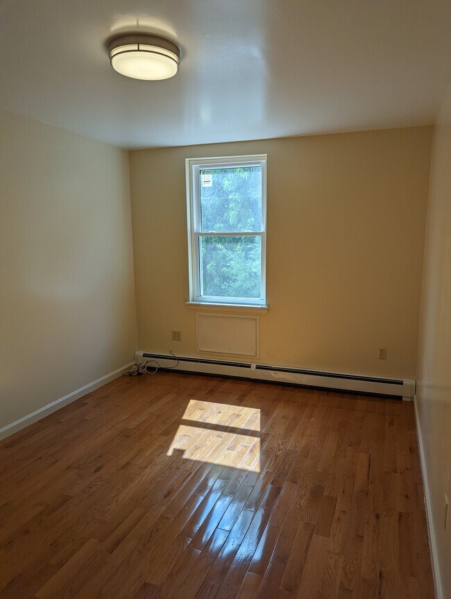 Bedroom 1 - 284 Thomas S Boyland St