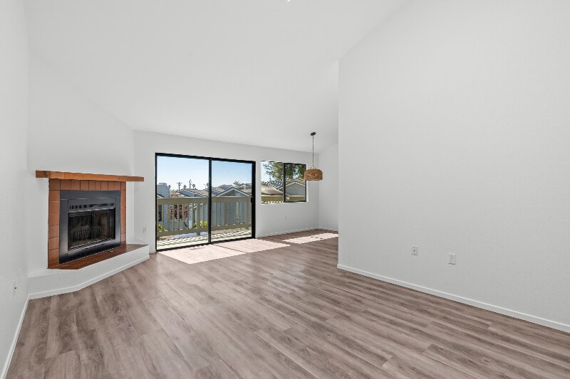 Building Photo - 440 Solar Way