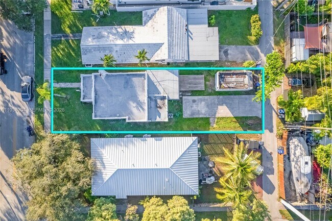 Building Photo - 1505 Monroe St