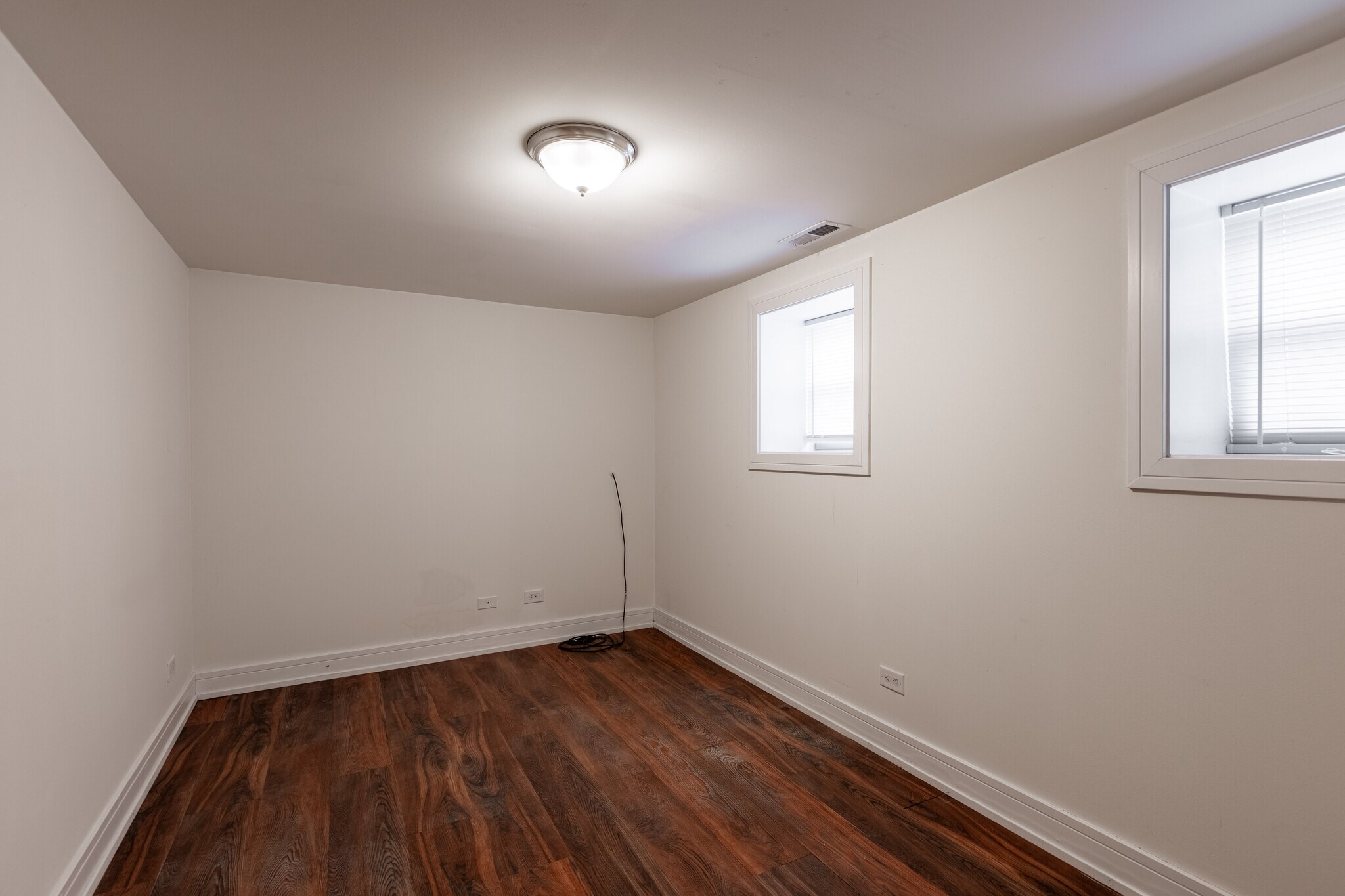 Building Photo - 2835 N Damen Ave