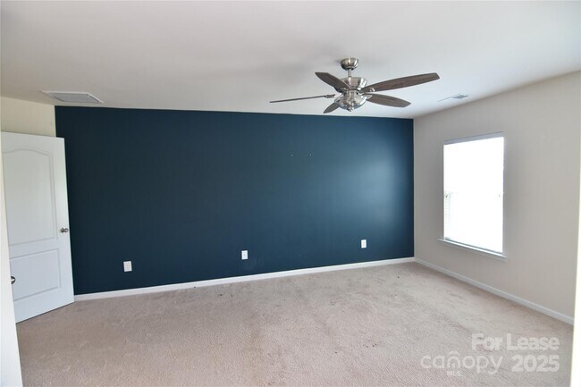 Building Photo - 1121 Blackwaterside Dr