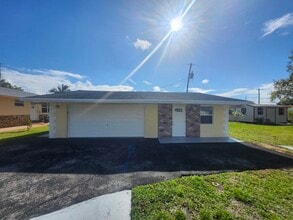 Building Photo - 511 NW 60th Way