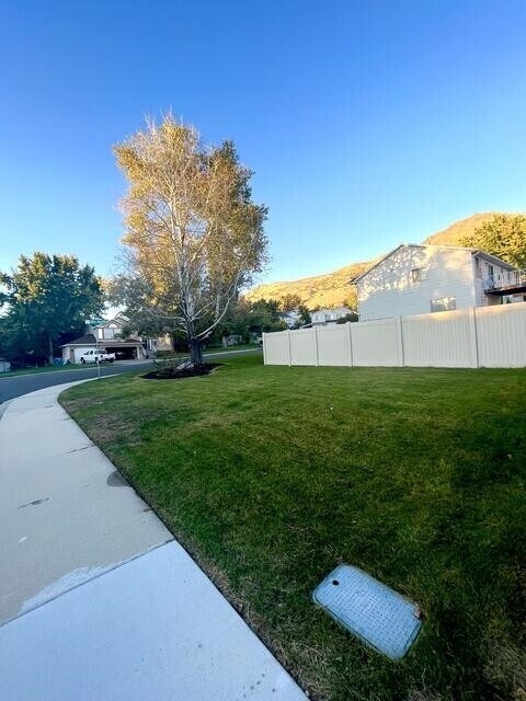Building Photo - 948 E 180 N