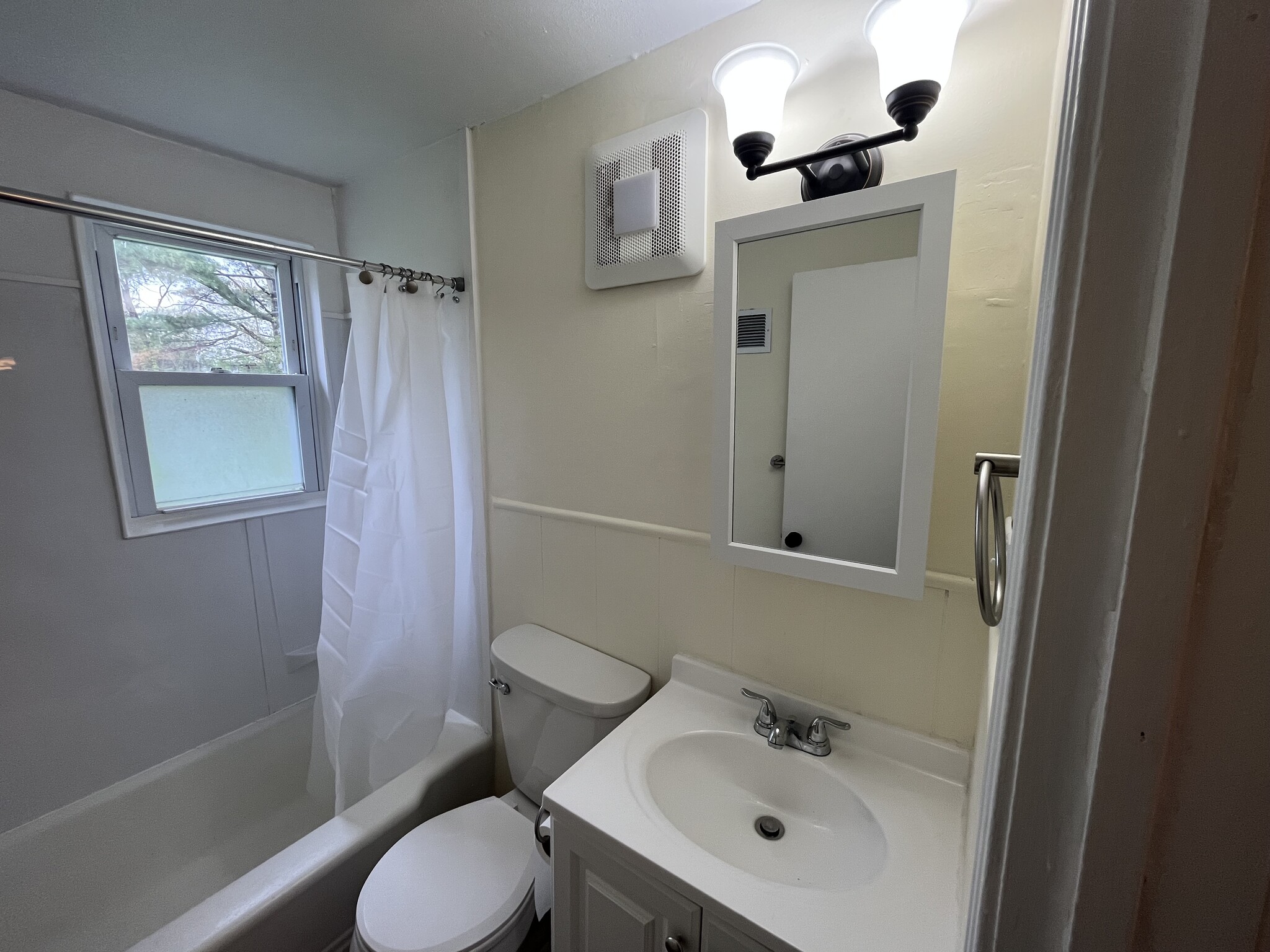 Bathroom - 107 Douglas Ave