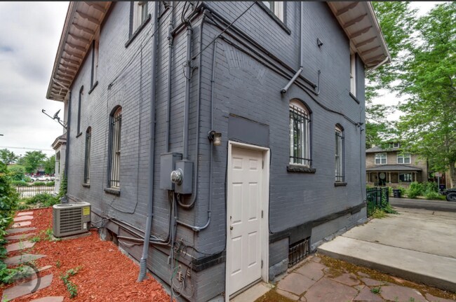 Building Photo - 144 Lincoln St